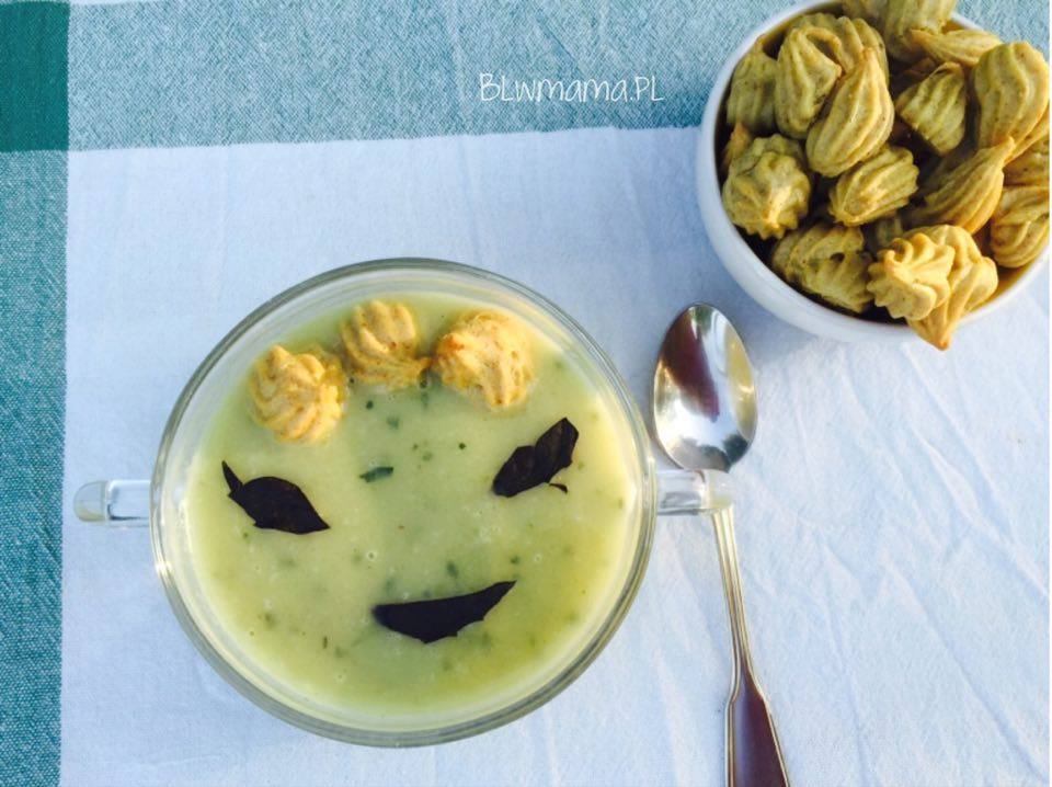 Minimalist Zucchini Soup. Our favourite! BLW